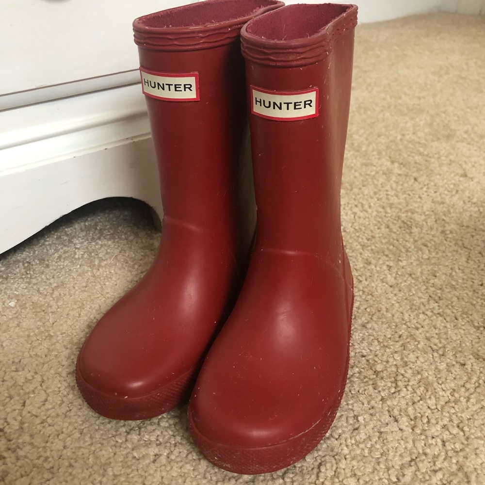 Hunter boots kids size 6 cherry red